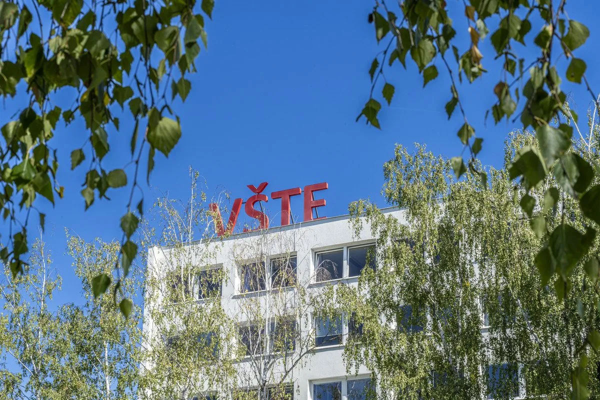 Gymnázium na Okružní otevírá druhé kolo přijímaček. Sází na studium bez kompromisů.
