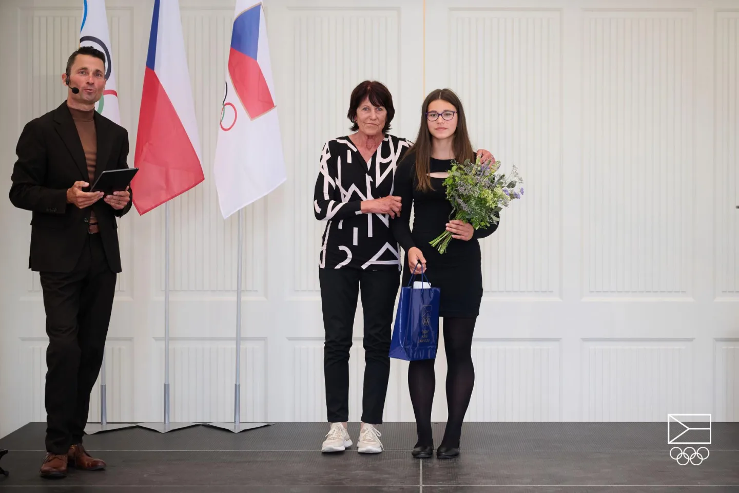 Mladá veslařka z Třeboně zachránila život kamarádce. Za svou odvahu převzala ocenění