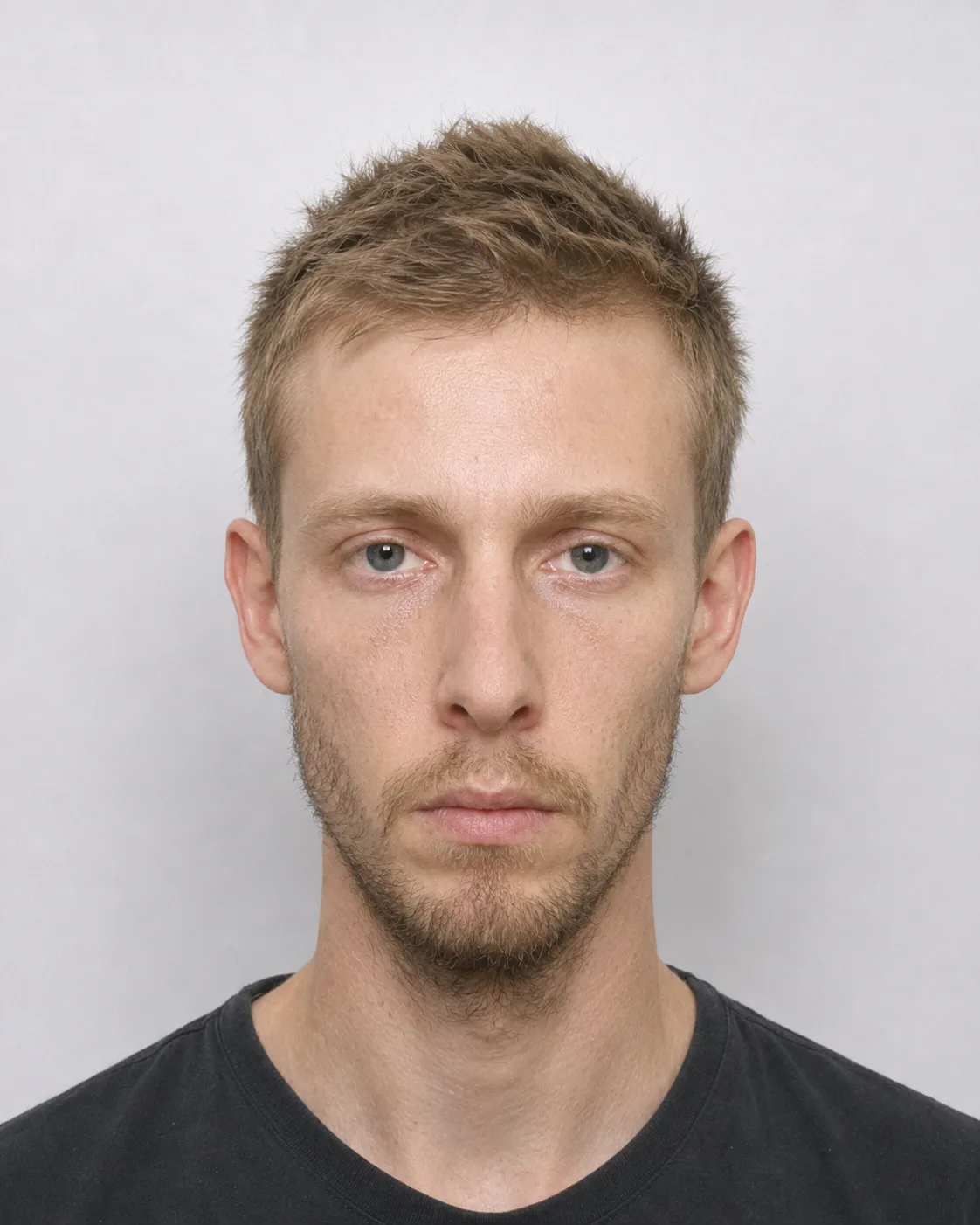 Policie pátrá po muži, který připravil ženu o statisíce. Zveřejnila jeho podobu