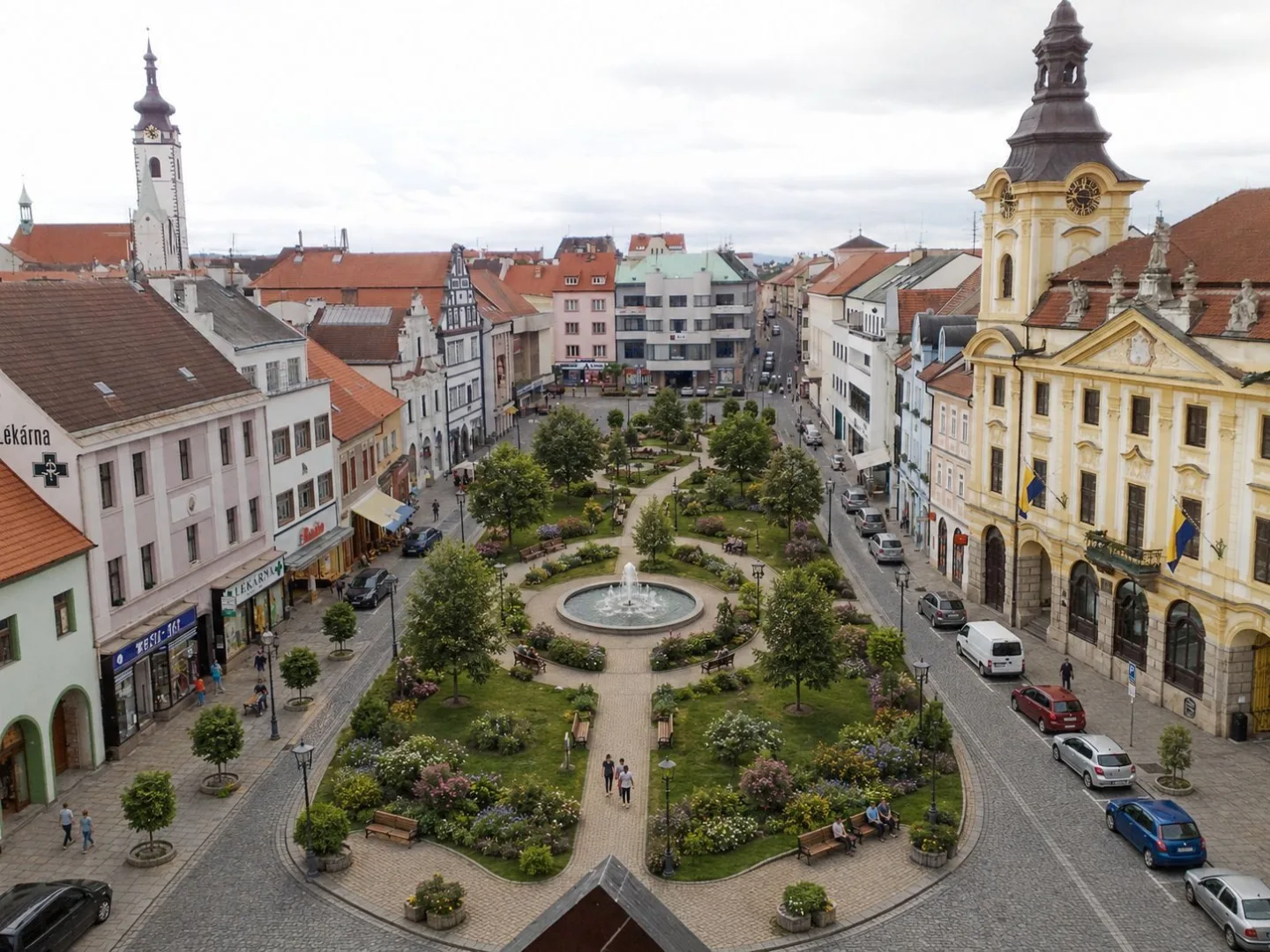 Tržiště i politická satira. Písecké náměstí čeká proměna a lidská tvořivost jede na plné obrátky