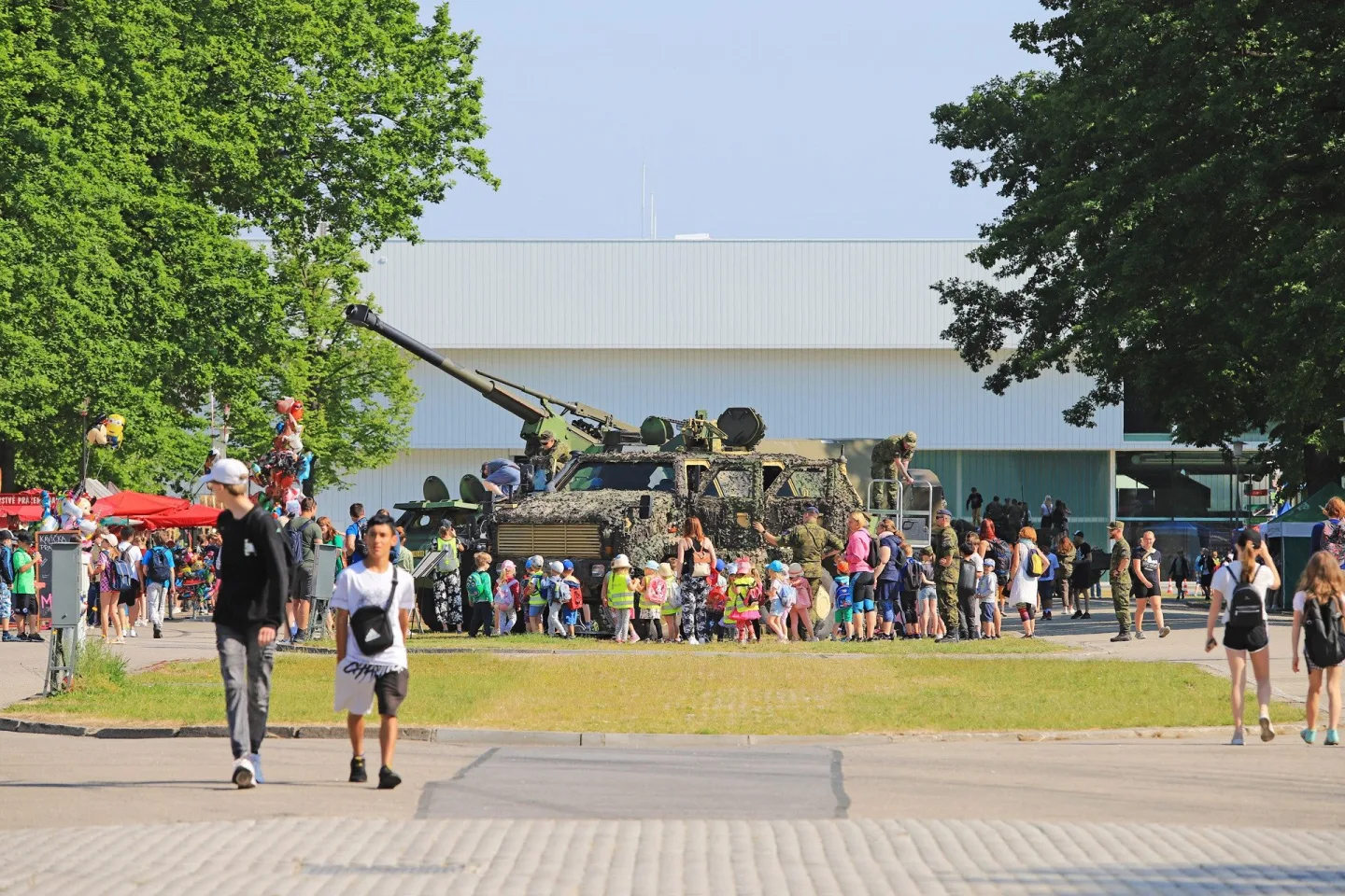 Moderní a historická vojenská technika obsadí budějcké Výstaviště.
