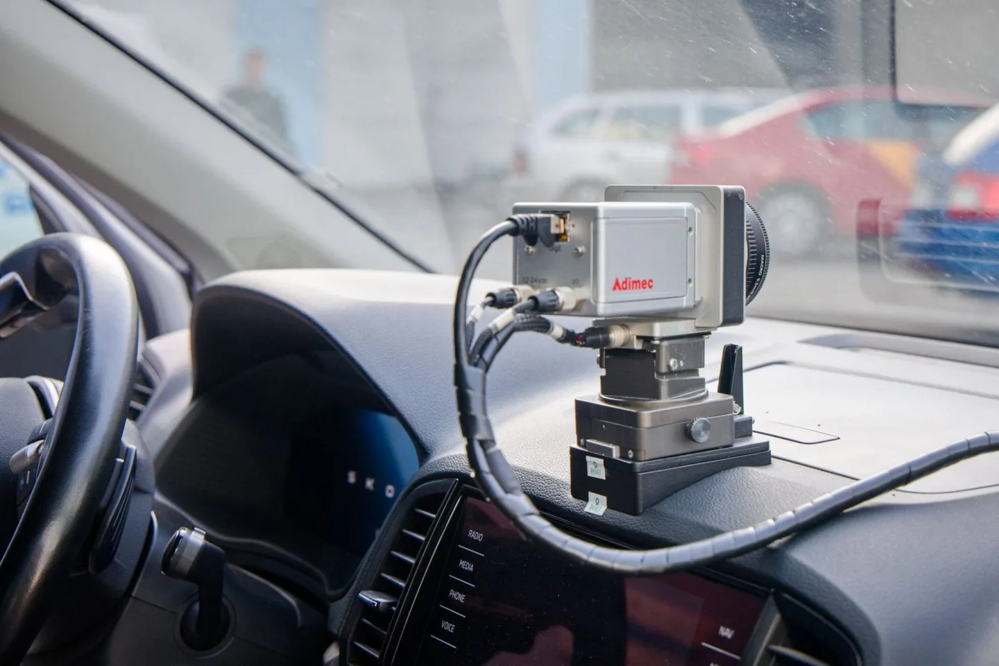 Budějovičtí strážníci mají nový mobilní radar, zaměří se na piráty silnic