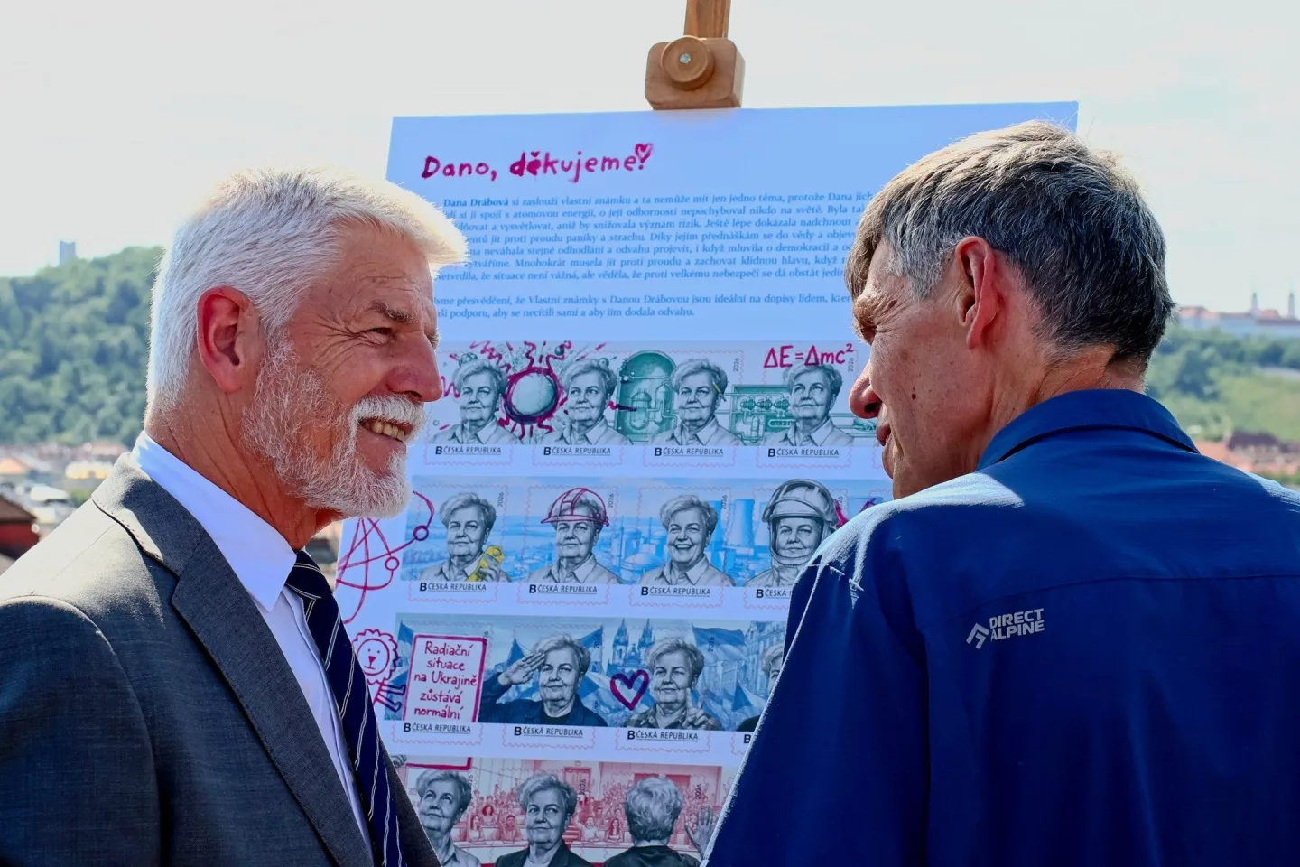 Známka propojuje lidi. Prezident Pavel a miliardář Dědek uctili památku Dany Drábové