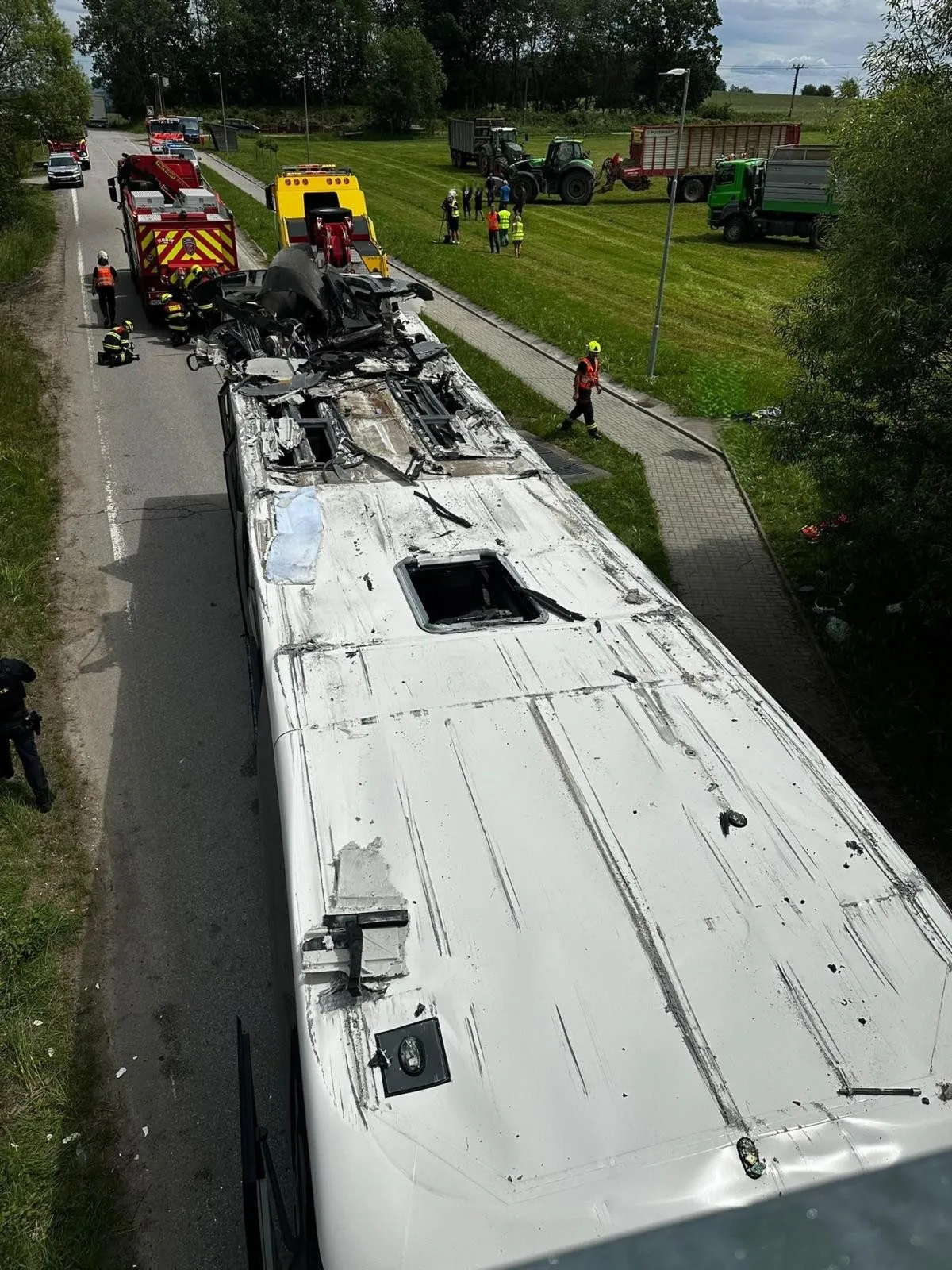 Řidič autobusu, který uvízl pod viaduktem, čelí stíhání. Hrozí mu až pět let vězení