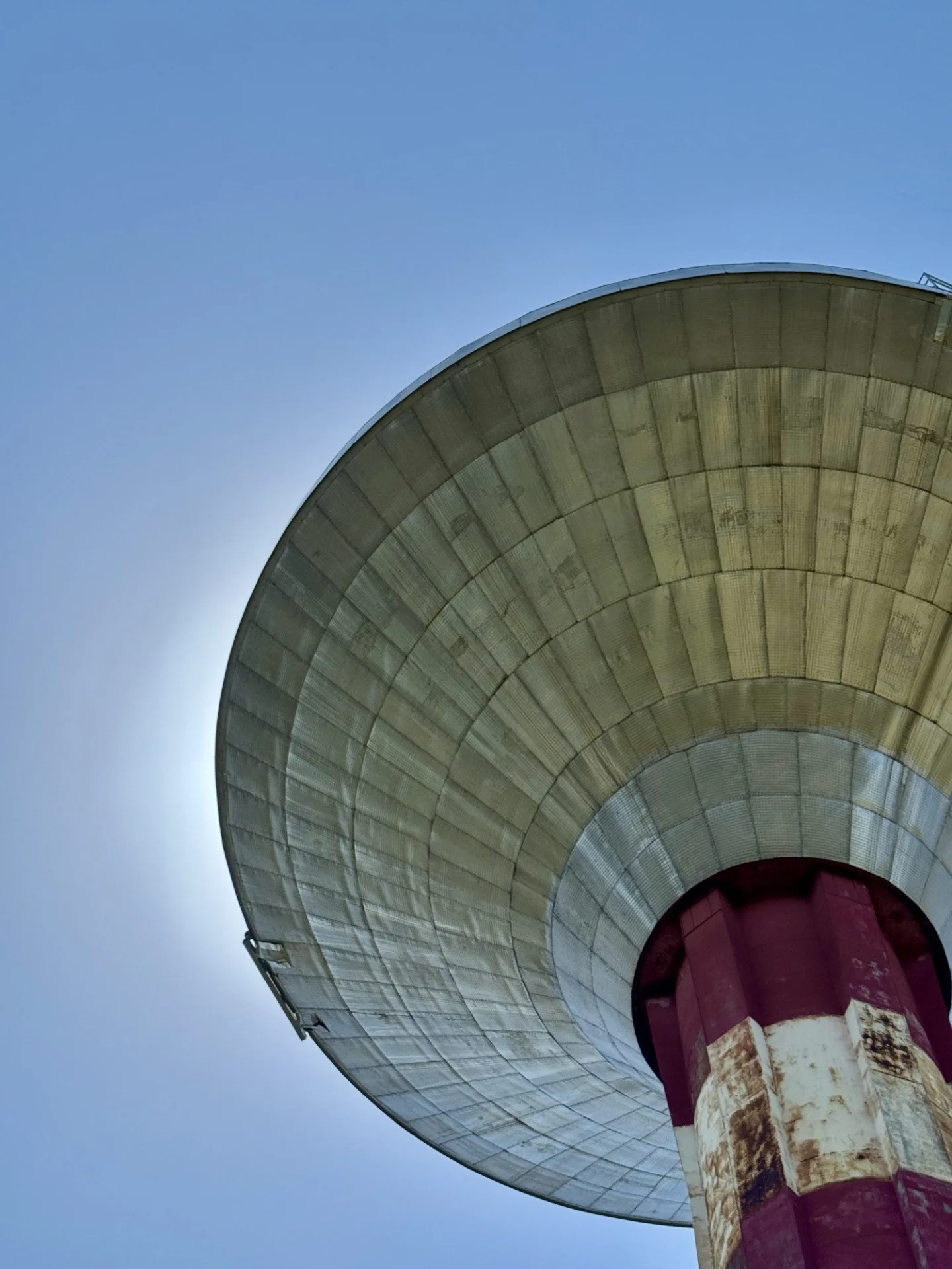 UFO nad Budějcemi se promění v rozhlednu. Ze starého vodojemu bude turistický cíl