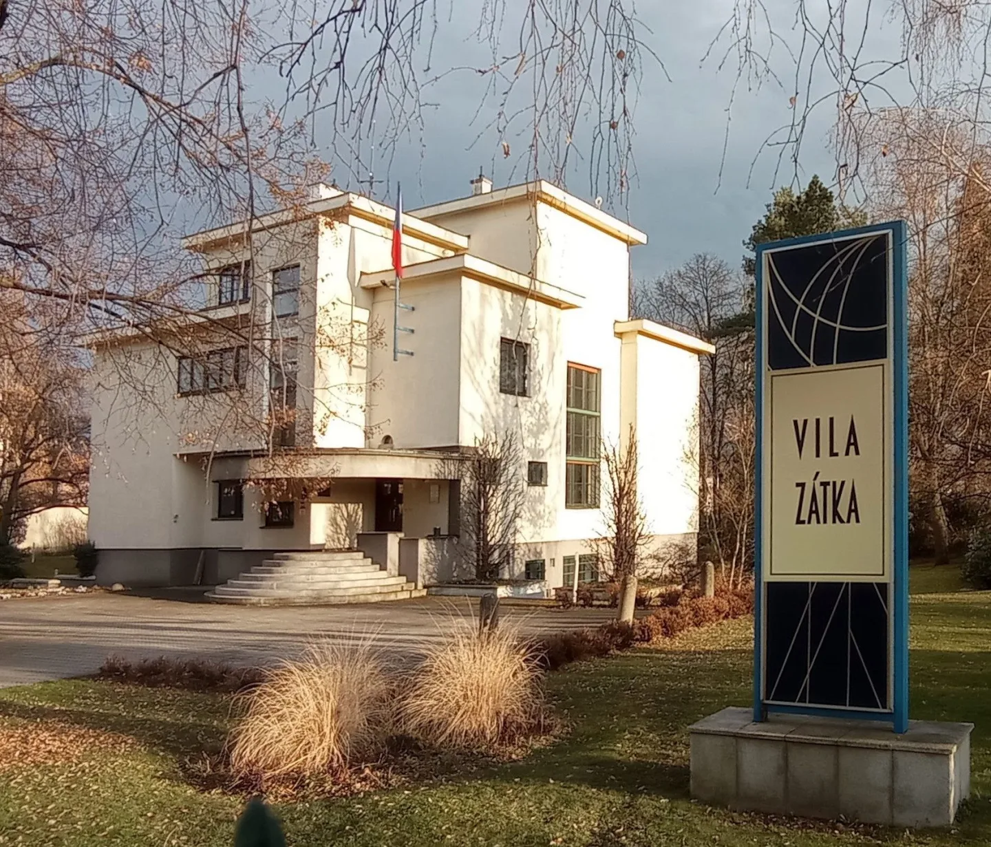Českobudějovická Zátkova vila se proměňuje v moderní centrum