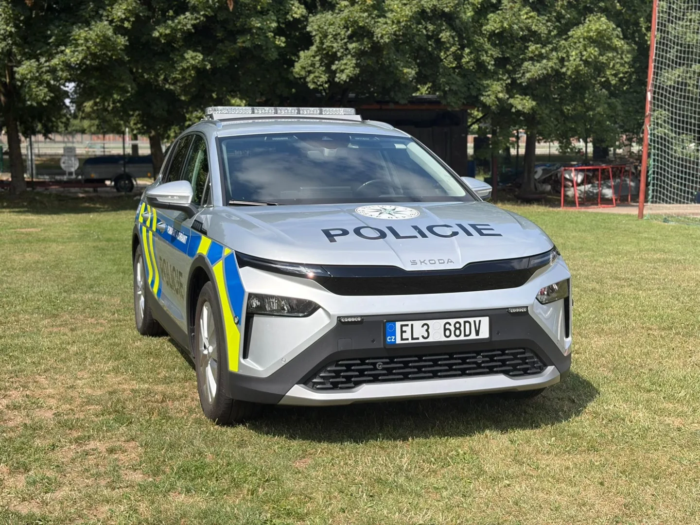Až 580 kilometrů na jedno nabití. Jihočeští policisté testují elektrickou Škodu Elroq
