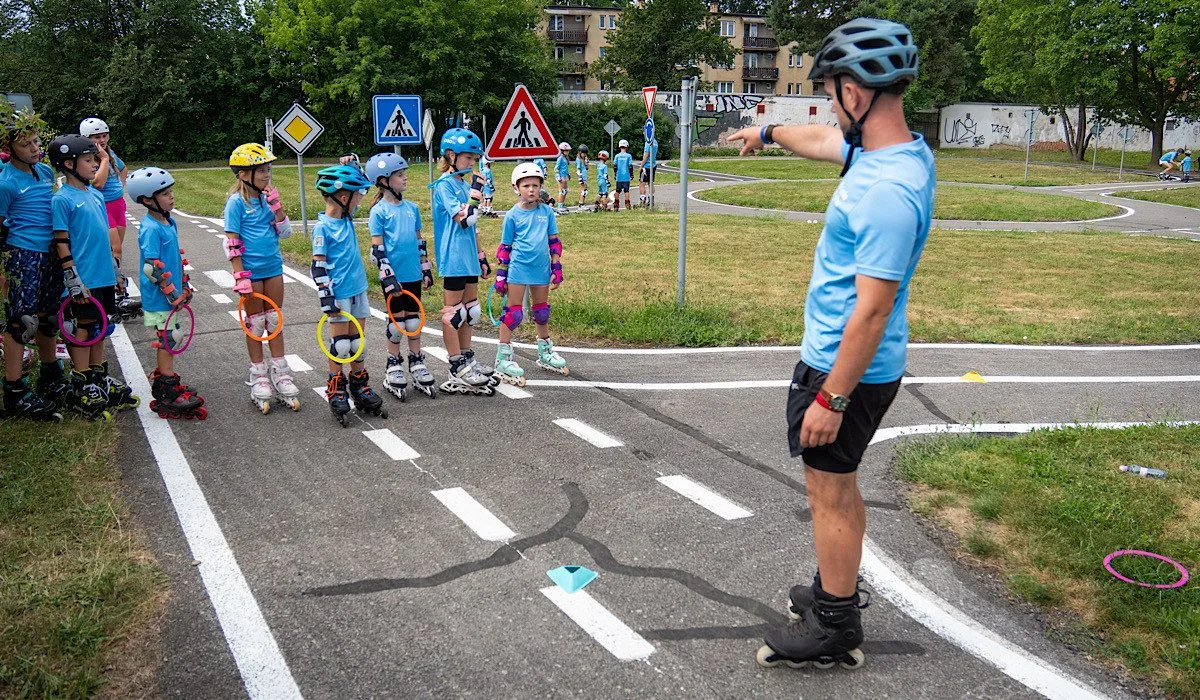 Inline bruslení jako sport pro celou rodinu. Proč si ho zamilují děti i rodiče