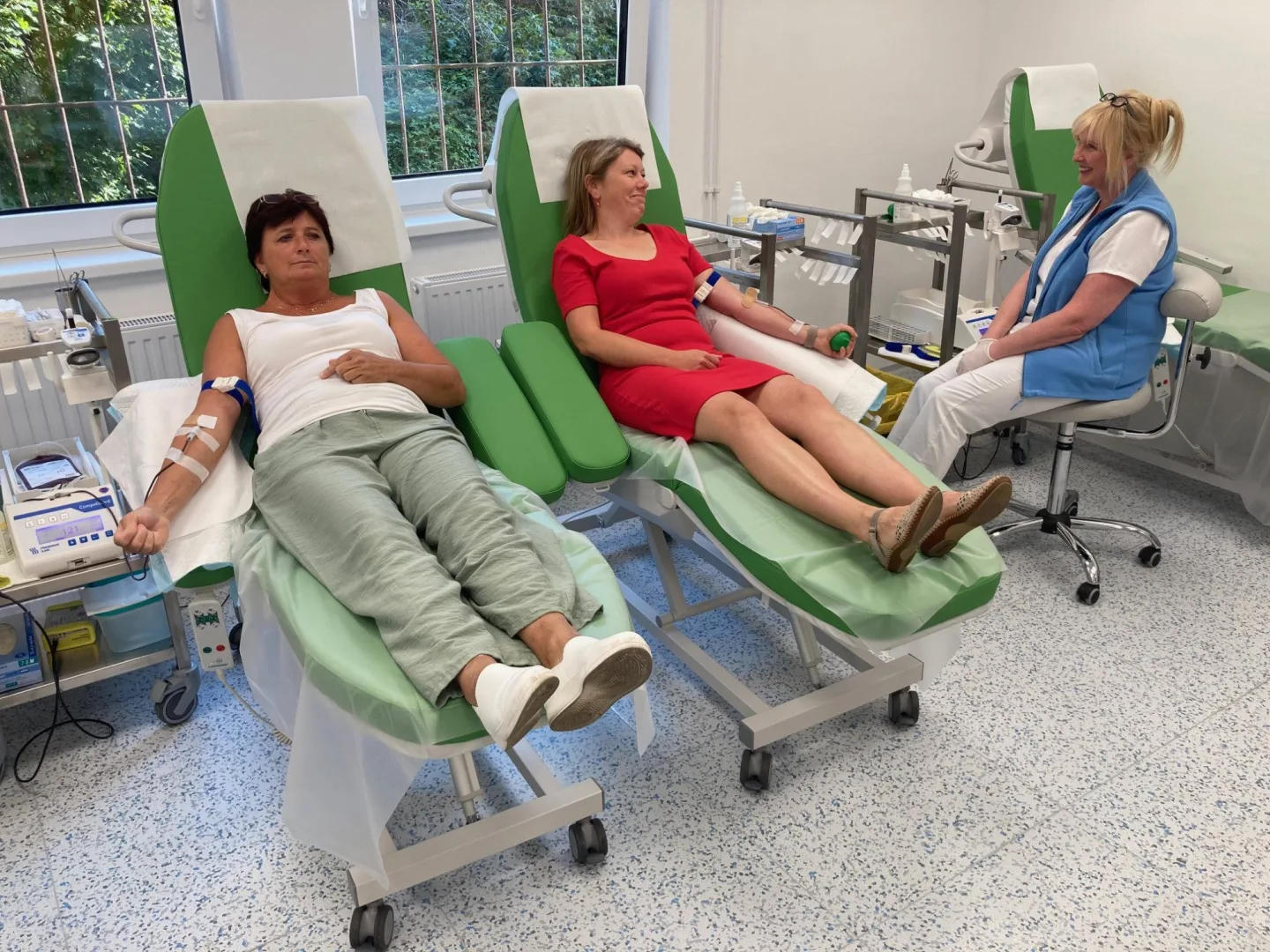 Nemocnice hlásí nedostatek krve. Chybí téměř všechny krevní skupiny