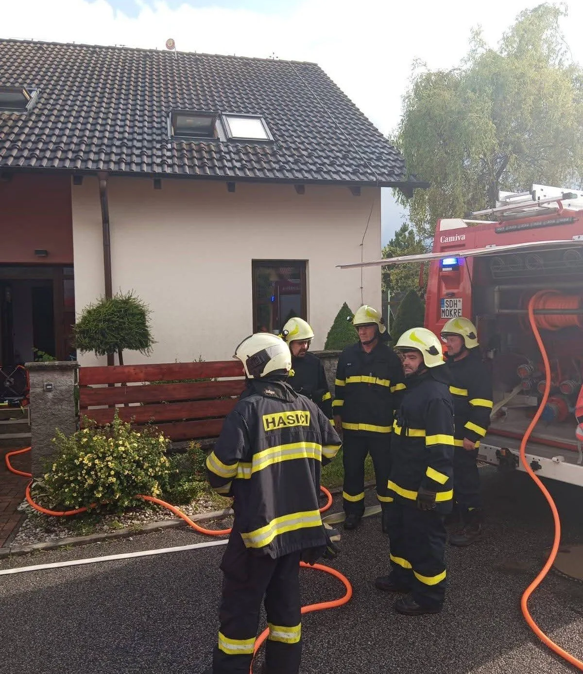 Hasiči z Mokrého slaví sto let. Začínali s ruční stříkačkou, dnes mají 130 členů