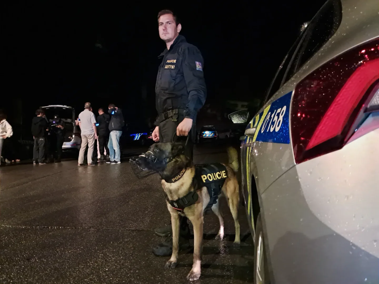 Dívka na diskotéce nadýchala 2,14 promile. Policisté kontrolovali desítky mladistvých