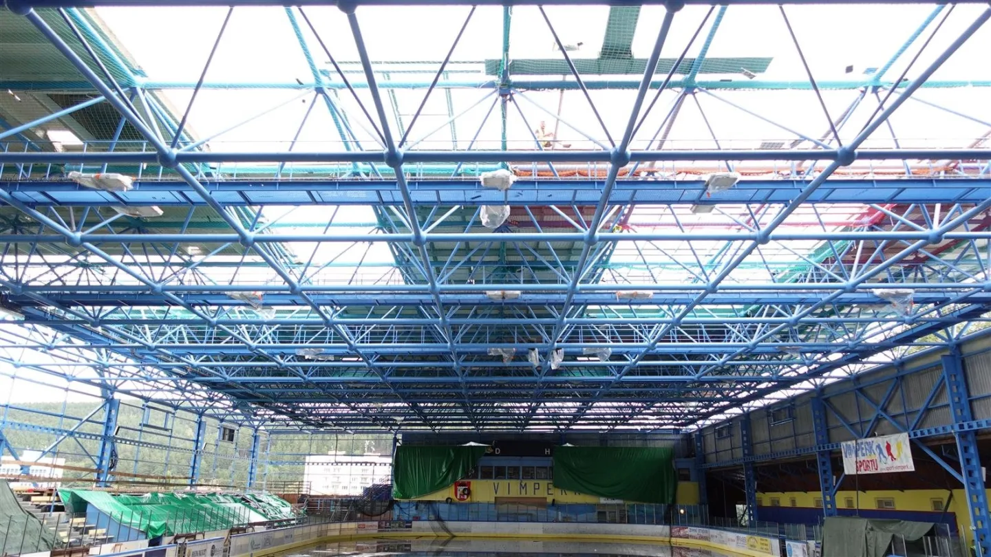 Bez mlhy nad ledem. Rekonstrukce zimního stadionu ve Vimperku se blíží ke konci