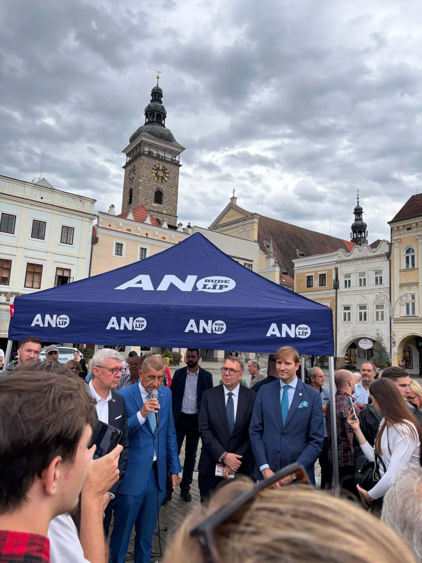 Hnutí ANO dorazilo do Budějc. Babiš mluvil o suchu i dvou miliardách v pr*eli