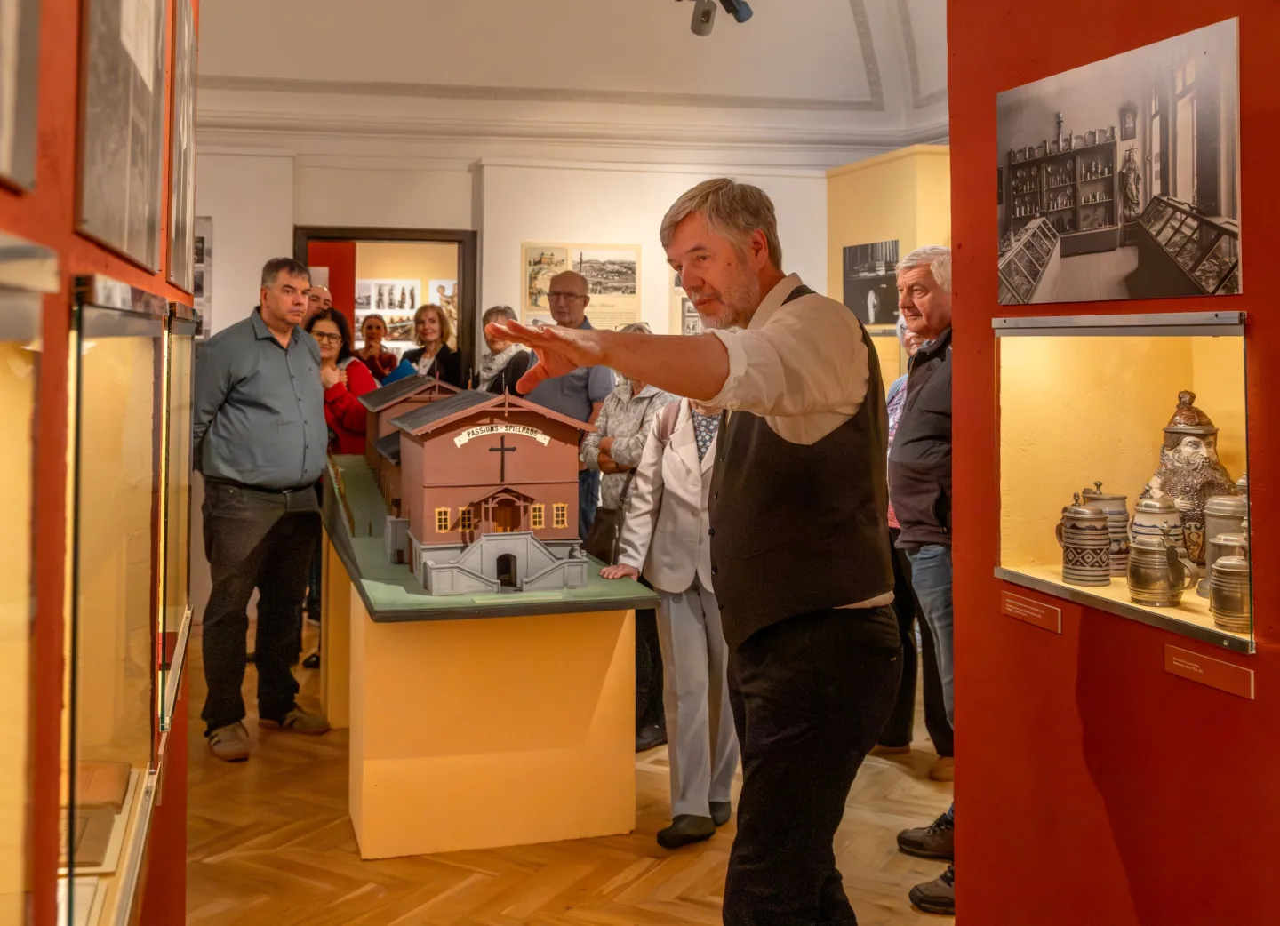 Stará Šumava očima Seidelů. Zajděte se podívat na stovky fotografií i lenorské sklo