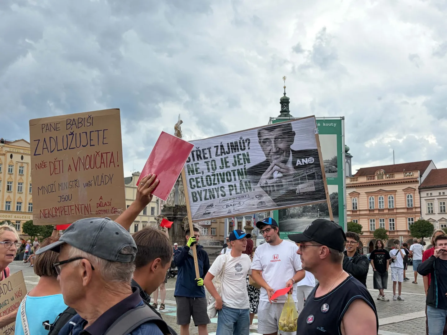 Hnutí ANO dorazilo do Budějc. Babiš mluvil o suchu i dvou miliardách v pr*eli