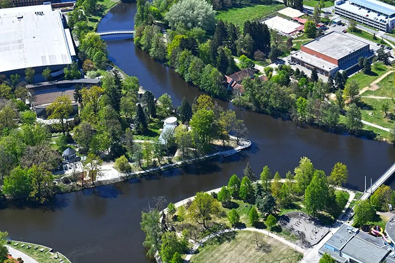 České Budějovice objektivem Milana Bindera a perem Martina Maršíka: Tak to je oříšek…