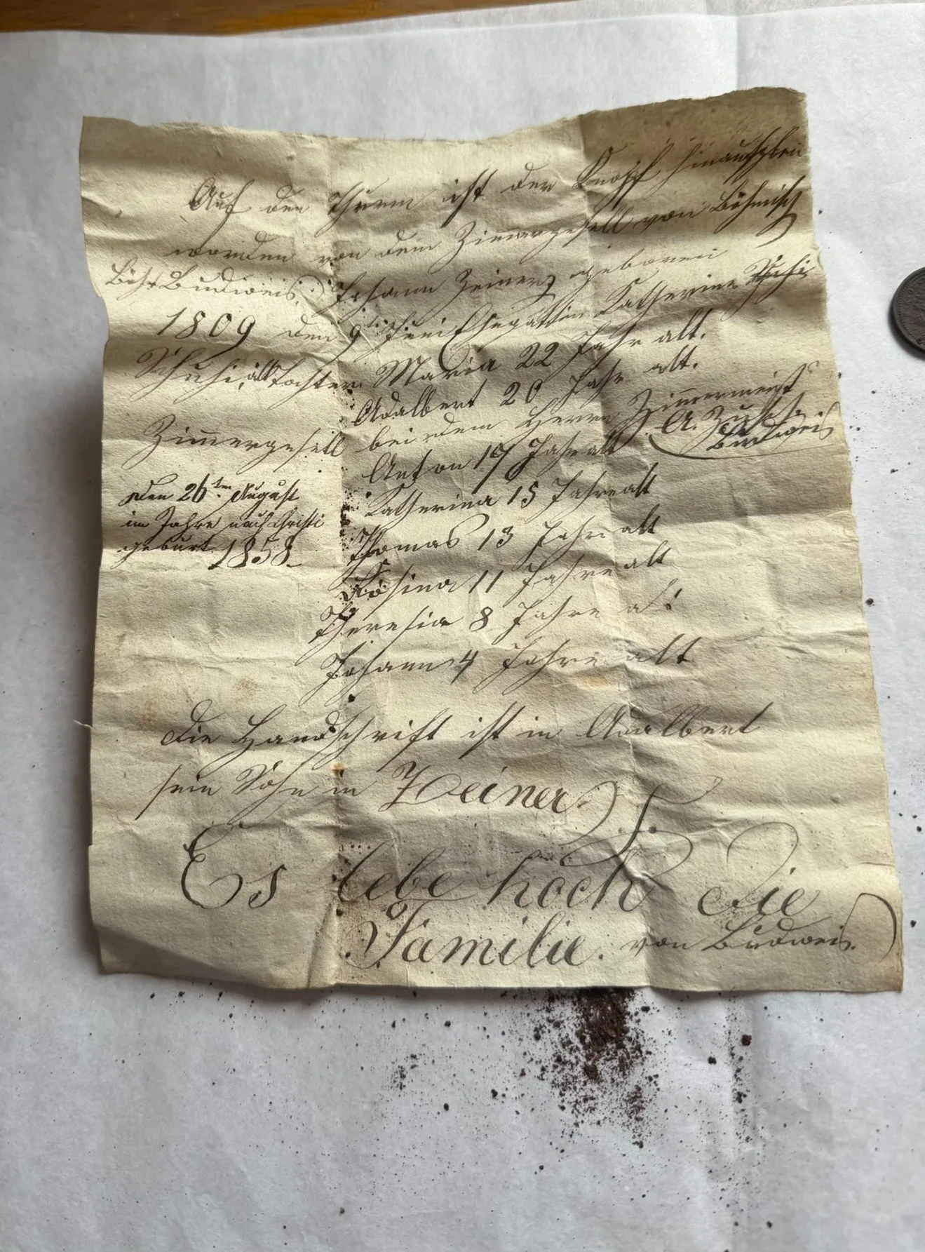 Ve vimperském zámku našli časovou kapsli z roku 1858. Do věže ukryli další poselství