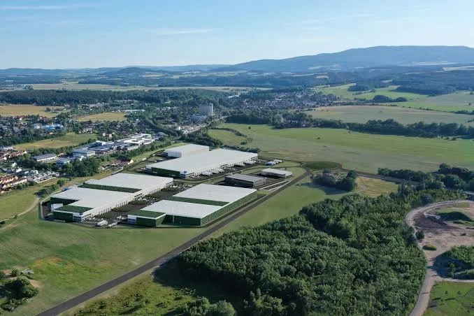 Rozhodnutí o Amazonu v Boršově padne až v září. Zastupitelé hlasování odložili
