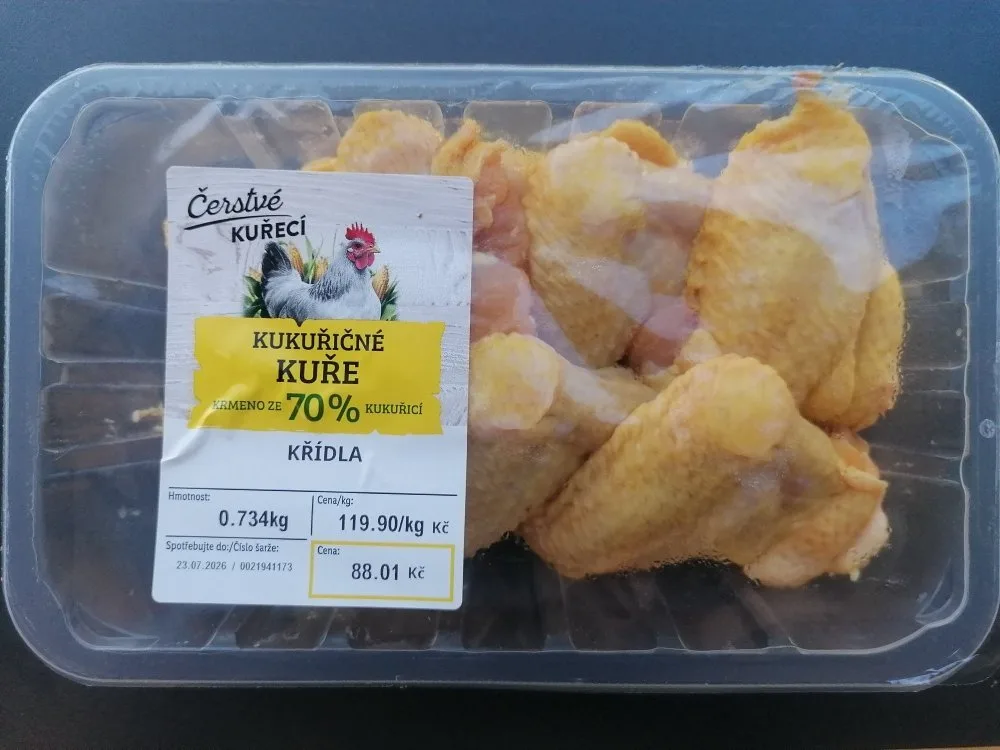 Salmonela v kuřecím mase z Lidlu. Inspekce varuje před produkty z Rumunska