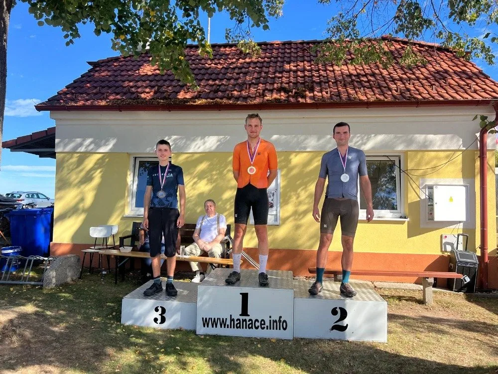 Fotbal vystřídal za horské kolo. Z nápadu na závod vznikla kocourovská tradice