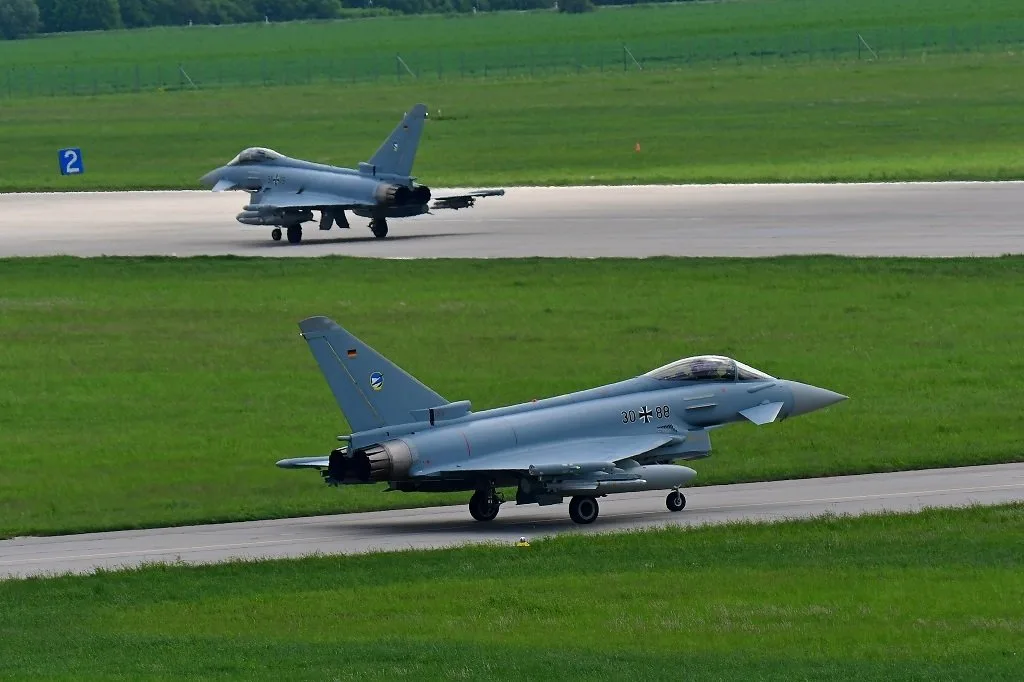 F-16 i Eurofightery nad jižními Čechami. Vojáci chystají velké mezinárodní cvičení