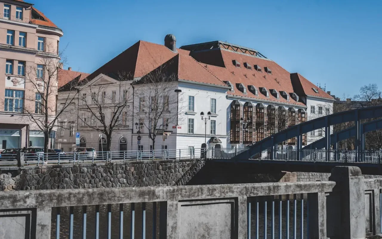 Jihočeské divadlo propustí zpěváky, herce i vrátné. Chce úspornější provoz