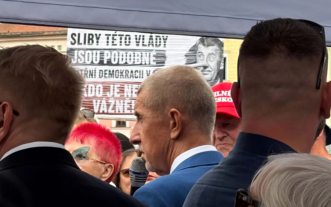 Hnutí ANO dorazilo do Budějc. Babiš mluvil o suchu i dvou miliardách v pr*eli