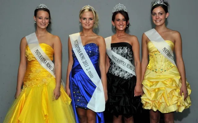 Vítězky:(z leva)Aneta Brašnová, Kateřina Hloušková, Rudina Blakqori, Michaela Nosková