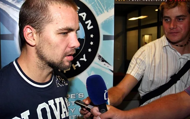 Exbudějovický Michal Hudec byl středem zájmu nejen novinářů