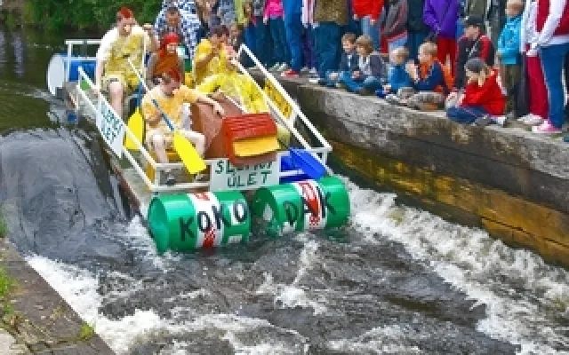 Plavba kuriozních plavidel