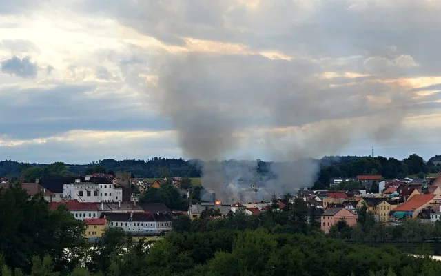hořící pivovar