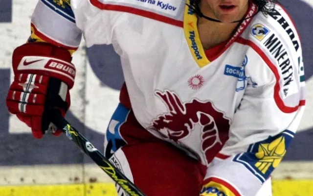Kontroverzní třinecká posila, Kanaďan Darcy Verot
