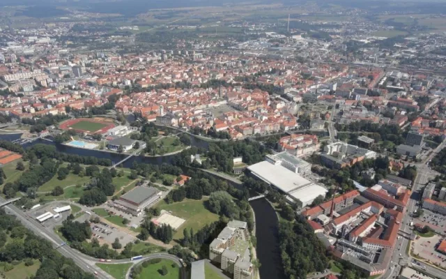 Nový komplex Dlouhá louka obrazem