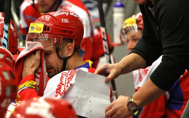 Domácí hvězda zápasu Pavel Kašpařík s trenérem Výborným