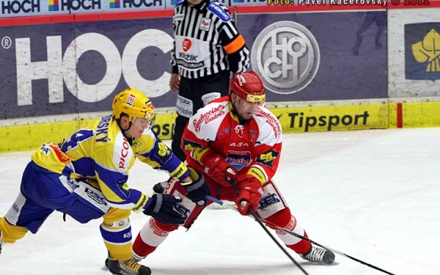 David Kuchejda přes Petra Zámorského vystřelil