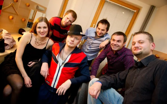Jan Budař (v klobouku) a Eliščin Band
