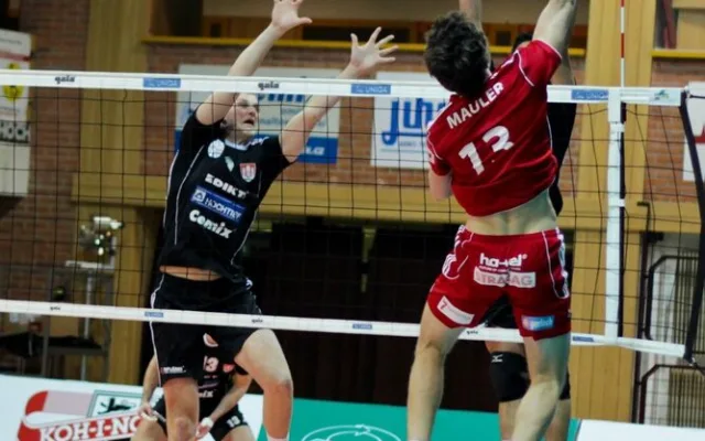 Richard Mauler se snaží propálit Radka Macha a Andyho Rojase