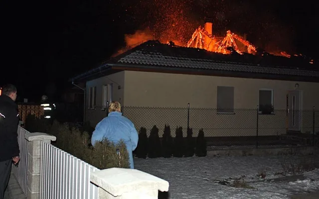 Požár rodinného domu v Roudném