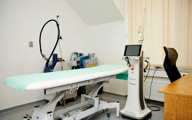 RRC Clinic - Korektivní a estetická dermatologie - Laserové centrum