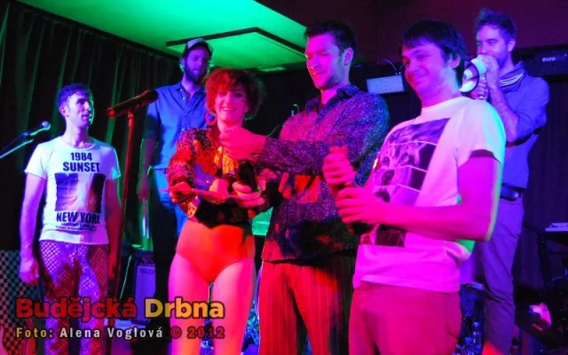 Koncert kapely Toxique v budějckém Café Klubu Slavie
