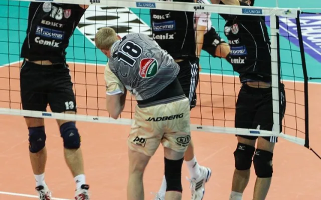 Útok Kriška do trojbloku Fila, Mach a Novotný