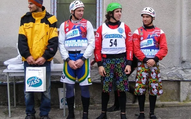 Posádka TR ENVY HANACE Junior složena z čerstvých mistrů světa juniorů v raftingu z Kostariky 2011