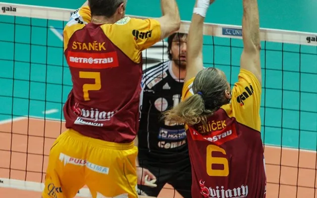 Blok Lubomíra Staňka a Pavla Řezníčka