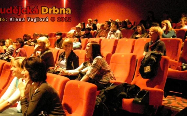 Dubnová Dámská jízda v multikině CineStar