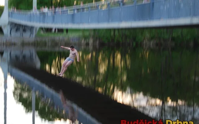 Někomu bylo zřejmě horko