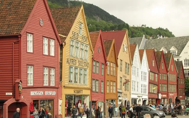 Bryggen - historická dřevěná část Bergenu