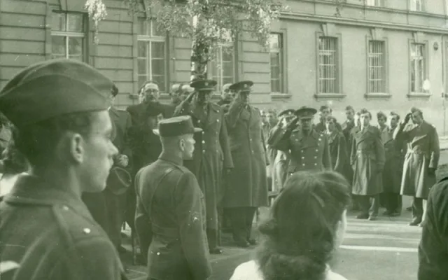 Odhalení pamětní desky popraveného MUDr. Jaroslava Hrdličky