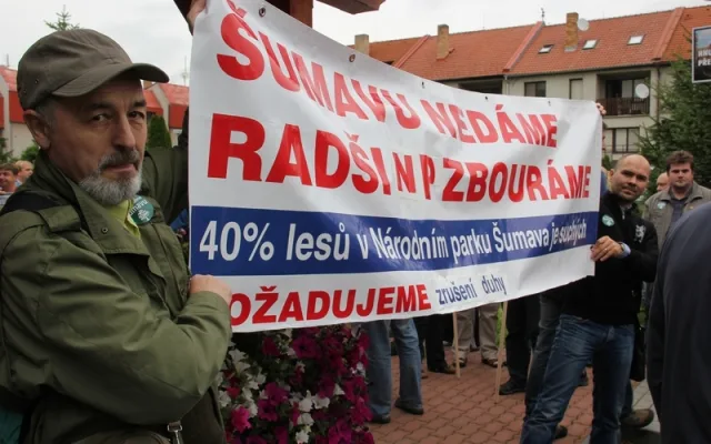 Protest a Antiprotest v Hluboké nad Vltavou