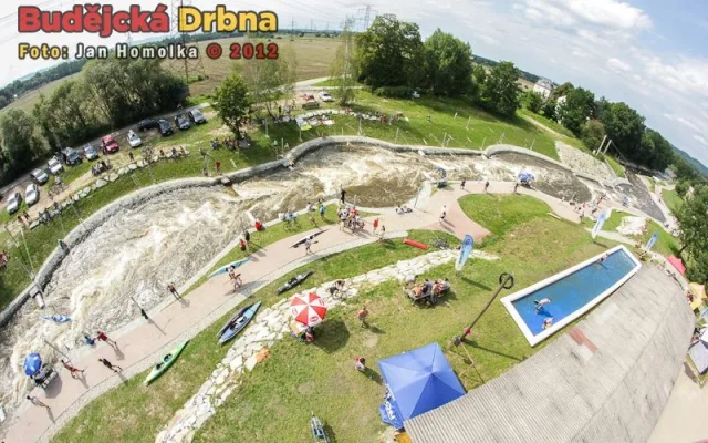 Pohled na druhou půlku kanálu