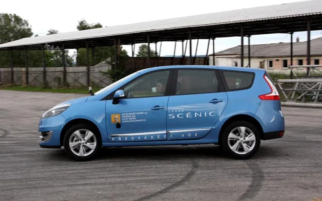 Renault Grand Scénic Collection 2012